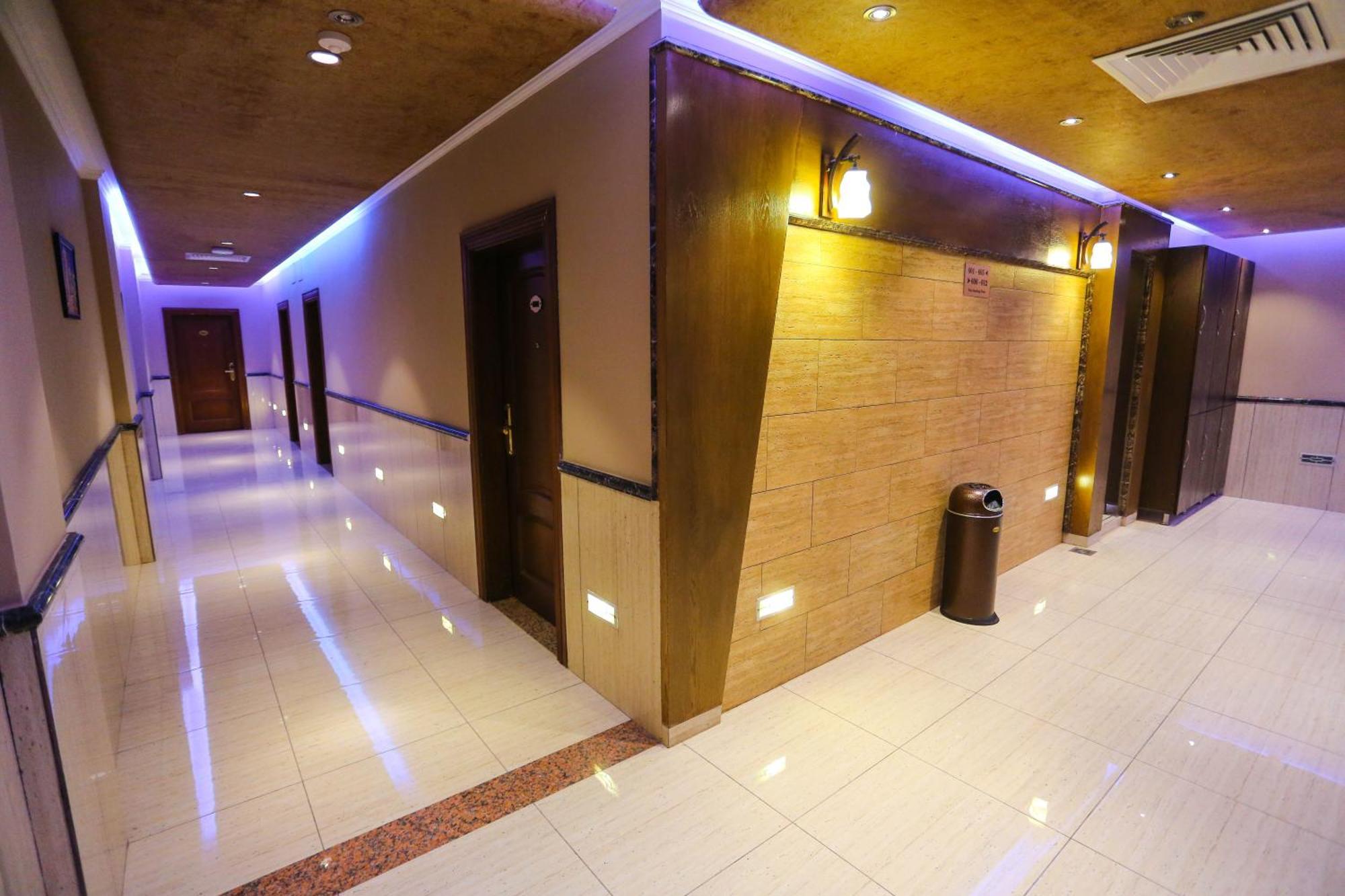 Barada Hotel- فندق بردى Najaf Buitenkant foto